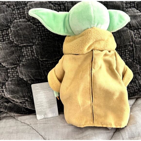 The Disney Store 11" Baby Yoda The Child Grogu Plush NEW CONDITION - Picture 2 of 4